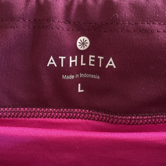 Athleta athletic shorts women’s large maroon pink EUC - Picture 5 of 5